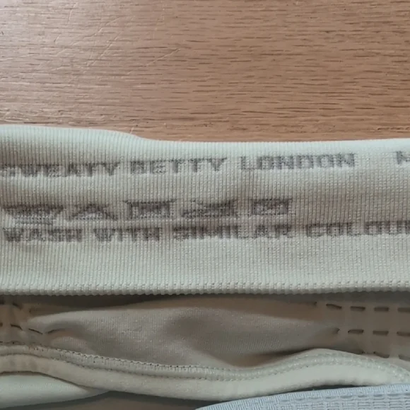 Sweaty Betty Set of 2 Sports Bras Intimates & Sleepwear- Light Blue & Green - Picture 4 of 5